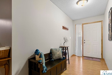 617 Tanager Path, Mankato, MN 56001 - photo 5