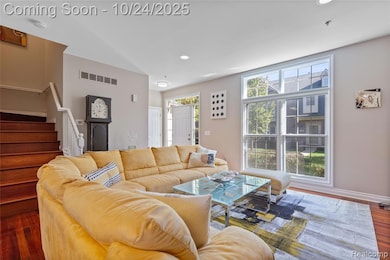 1276 W Crystal Cir unit 202, Canton, MI 48187 - photo 5