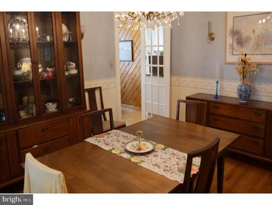 2425 Wynnefield Dr, Havertown, PA 19083 - photo 5