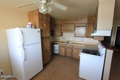 20220412214356105201000000-o