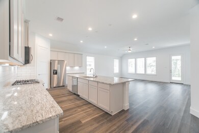 13708 Moss Lake Ln, Conroe, TX 77384 - photo 6