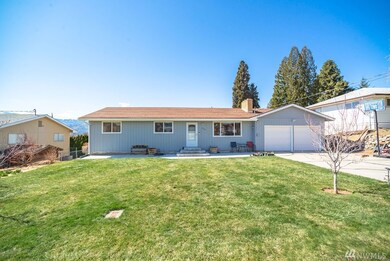 518 N Minor Ave, East Wenatchee, WA 98802 - photo 2