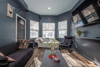 4910 W Walton St, Chicago, IL 60651 - photo 4