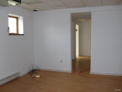 1245 W Turner St unit 1st Floor, Allentown, PA 18102 - photo 4