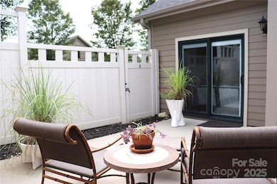 805C Wynnshire Dr unit C, Hickory, NC 28601 - photo 6