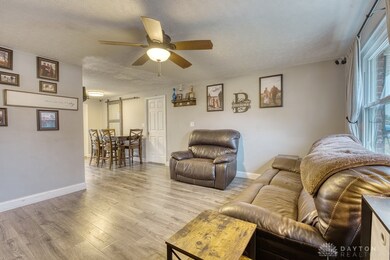 1403 Texas Dr, Xenia, OH 45385 - photo 5