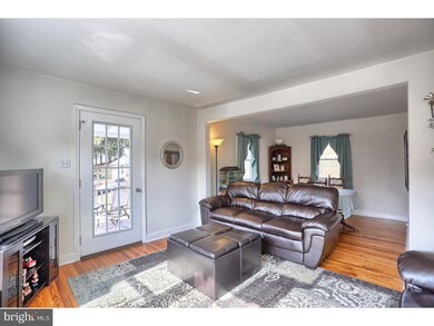 25 Riverside Dr, Reading, PA 19605 - photo 3