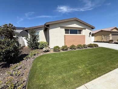 14822 Pemberley Passage Ave, Bakersfield, CA 93311 - photo 2