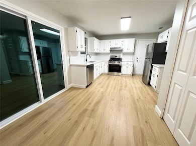 5464 Fox Haven Trail, Stone Mountain, GA 30088 - photo 6