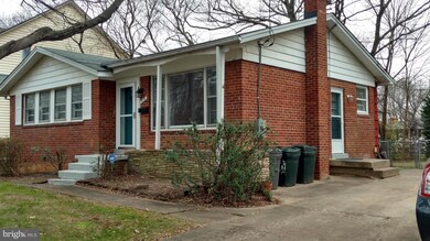 410 Marshall Rd SW, Vienna, VA 22180 - photo 2