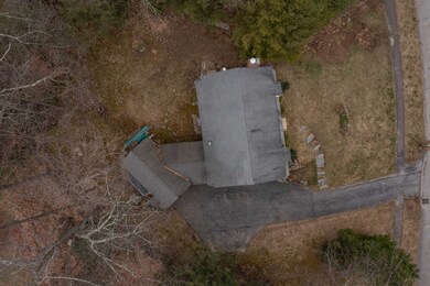 20 Meredith Dr, Nashua, NH 03063 - photo 2