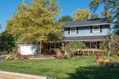 1592 Newcomer Rd, Columbus, OH 43235 - photo 2