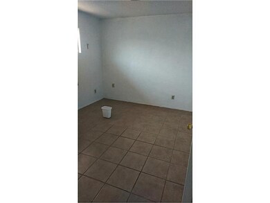 3921 N Piedras St unit B, El Paso, TX 79930 - photo 3