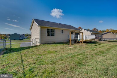 222 Freight Car Cir, Inwood, WV 25428 - photo 4