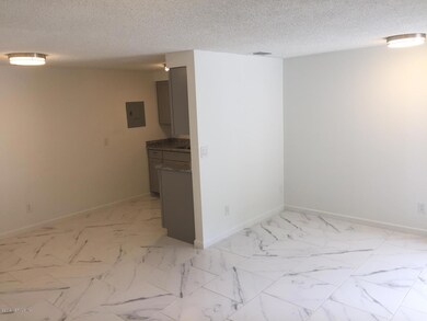 1530 Ryar Rd unit 2, Jacksonville, FL 32216 - photo 3