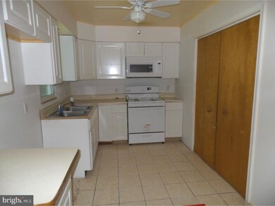 918 E Maple Ave, Lindenwold, NJ 08021 - photo 5