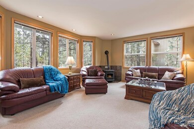 58043 Kinglet Rd, Sunriver, OR 97707 - photo 3