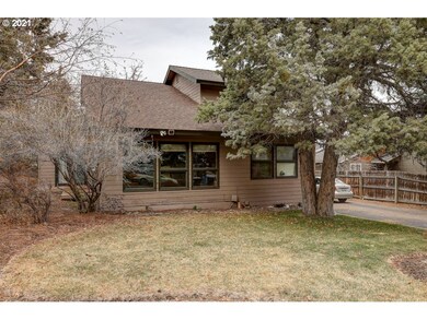 2913 NE Lotno Dr, Bend, OR 97701 - photo 2