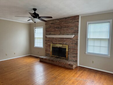 2024 Sharon Dr, Albany, GA 31707 - photo 4