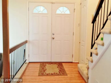 322 Avondale Dr, Sterling, VA 20164 - photo 2