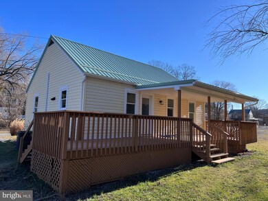 38 Biser St, Berkeley Springs, WV 25411 - photo 5