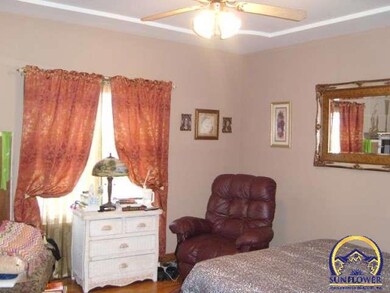 3334 SW 45th Ct, Topeka, KS 66610 - photo 6