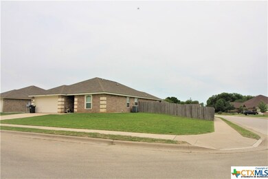 508 Blayton St, Troy, TX 76579 - photo 2
