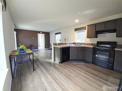 1303 30th St unit 21, Seaview, WA 98644 - photo 2