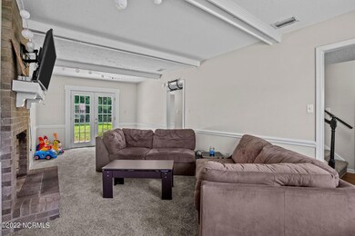 1012 Foscue Dr, Jacksonville, NC 28540 - photo 6