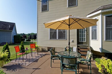 619 Maple Ln, Schenectady, NY 12309 - photo 4