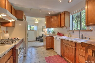 9511 232nd St SW, Edmonds, WA 98020 - photo 6