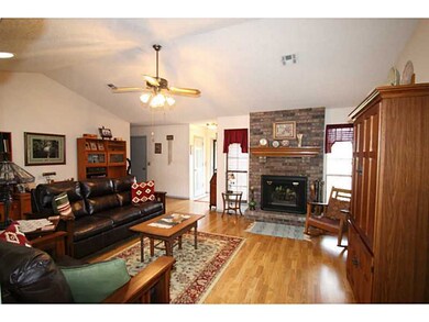 4006 W Mockingbird Ln, Rogers, AR 72756 - photo 4