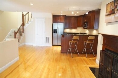 158 Quincy Shore Dr unit 90, Quincy, MA 02171 - photo 4