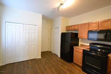 4758 Playpen Dr, Jacksonville, FL 32210 - photo 3