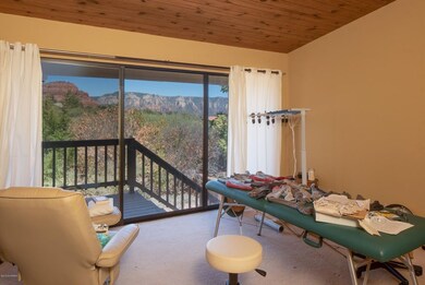 Dining room/ Den