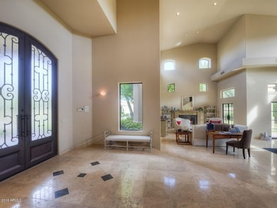 002_Foyer