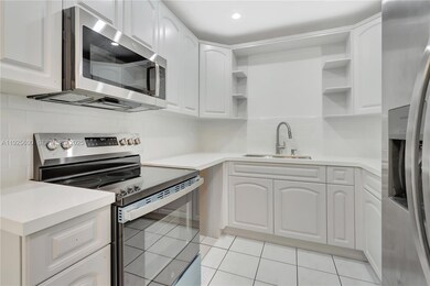 3225 SW 94th Ave, Miami, FL 33165 - photo 4