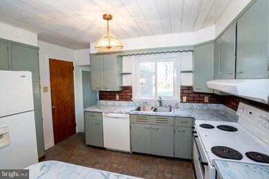 1179 Reading Ave, Boyertown, PA 19512 - photo 7