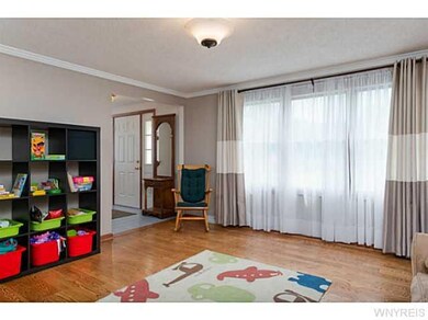 850 Thomas Fox Dr W, North Tonawanda, NY 14120 - photo 3