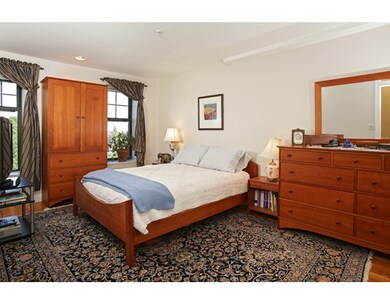 340 Bunker Hill St unit 3I, Charlestown, MA 02129 - photo 3