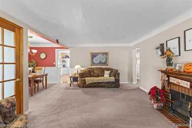 9869 Melbourne Ave, Allen Park, MI 48101 - photo 5