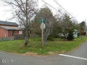 2027 SE 8th St, Lincoln City, OR 97367 - photo 3
