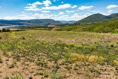 5_Land-Lot_high_3711669