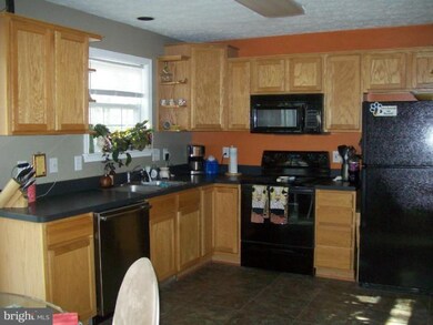 107 Surrey Dr, Ruther Glen, VA 22546 - photo 3