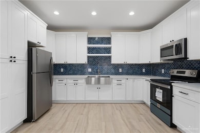 115 E Marlin St unit D, South Padre Island, TX 78597 - photo 6