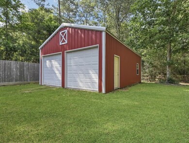Workshop for dad! Double roll up doors in the fron