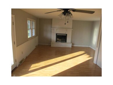 215 Debbie Dr, Indiana, PA 15701 - photo 2