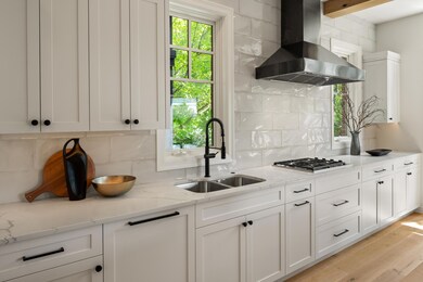 715 Rice St E, Wayzata, MN 55391 - photo 6