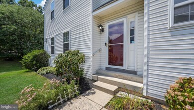 278 Hampshire Dr, Sellersville, PA 18960 - photo 4