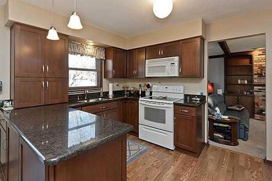 Kitchen. New cabinets and granite counters also ne